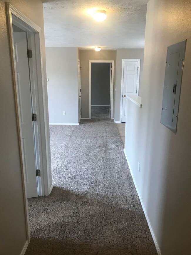 Photo - 1040 S Clifton Ave