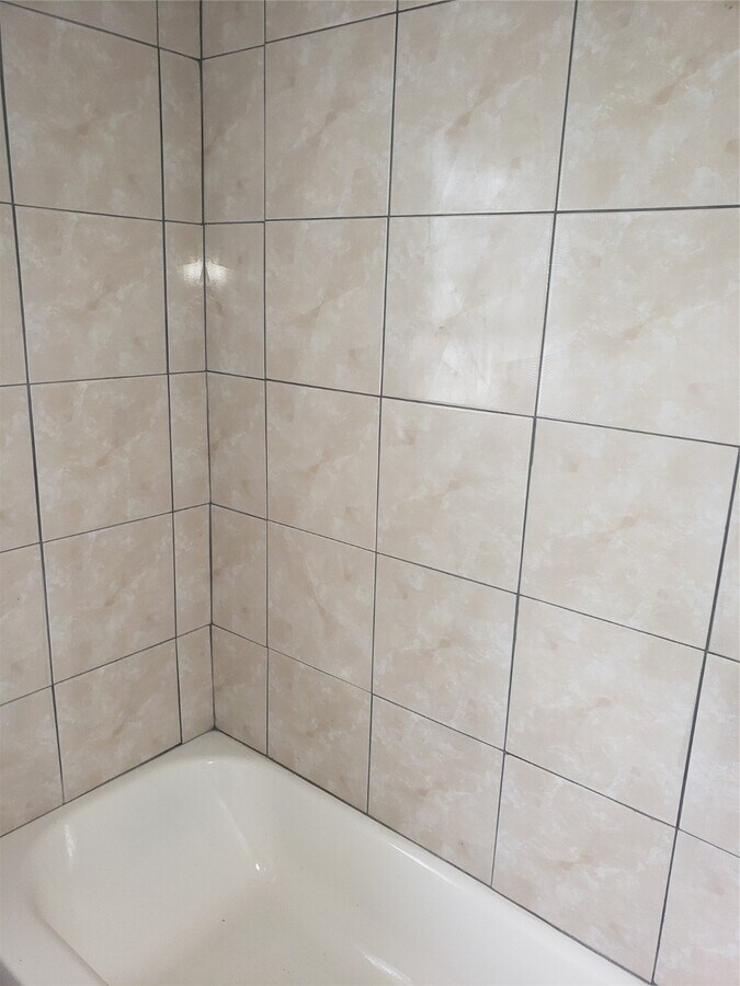 Photo - 7010 England St Casa