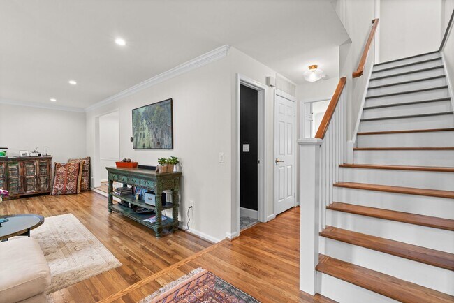 Photo - 4 Bed 4.5 Bath - Bethesda  Single Family Colonial - 2 Car Garage