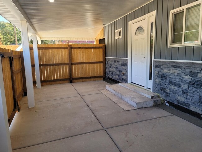 Photo - 168 E 70 S Unit A