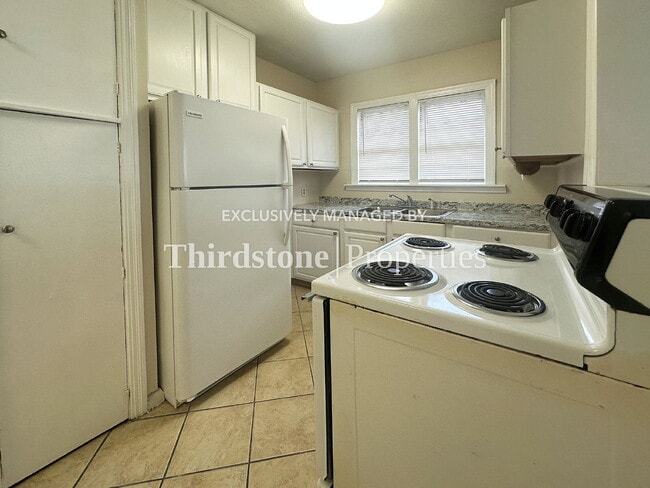 Photo - 2659 College St Unidad 4