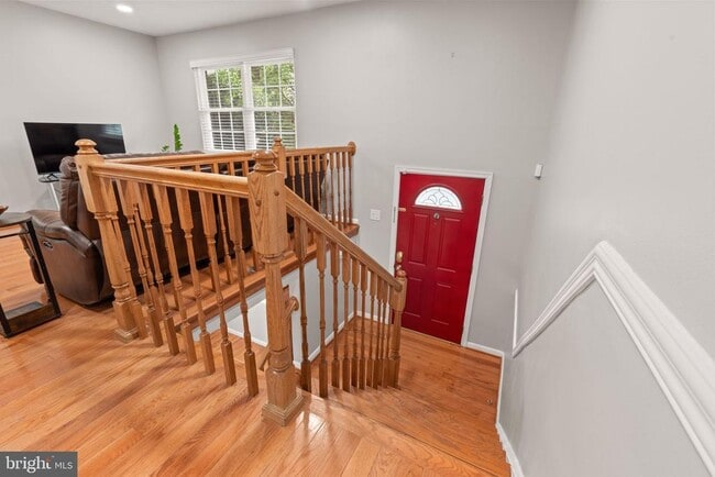 Photo - 5590 Neddleton Ave
