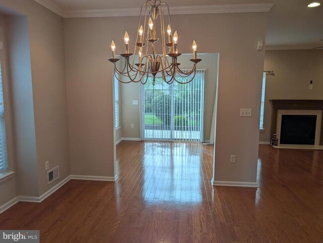 Photo - 302 Gosling Way