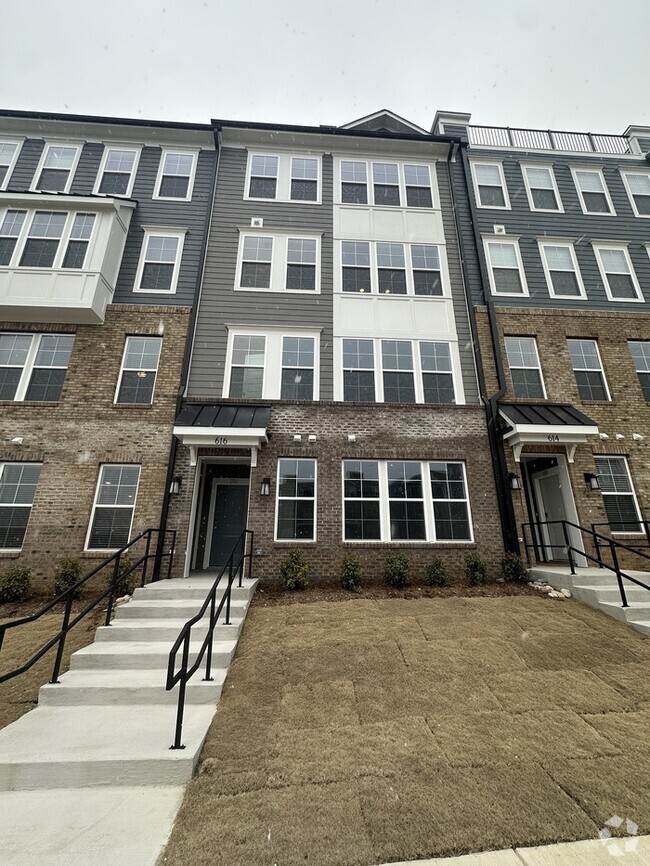 Building Photo - Brand New Condo Walking Distance to Wegman... Unit 200