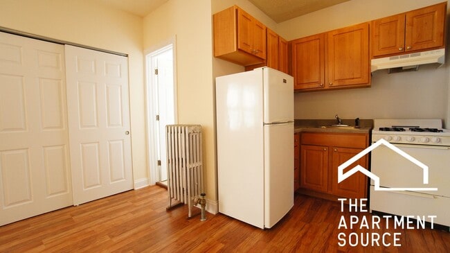 Building Photo - 1750 N Humboldt Blvd Unit 411