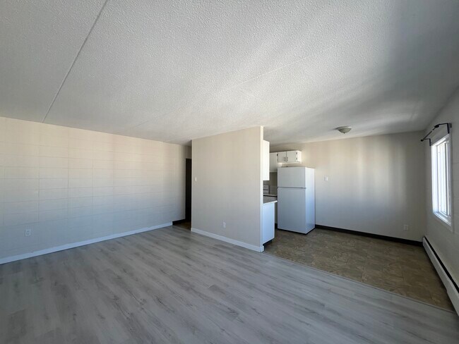Photo - 16421 Stony Plain Rd Unit SR-504