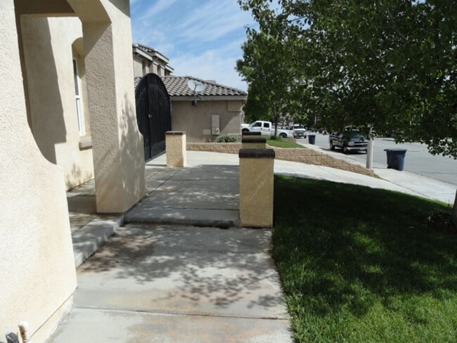 Photo - 1433 Wild Olive Rd