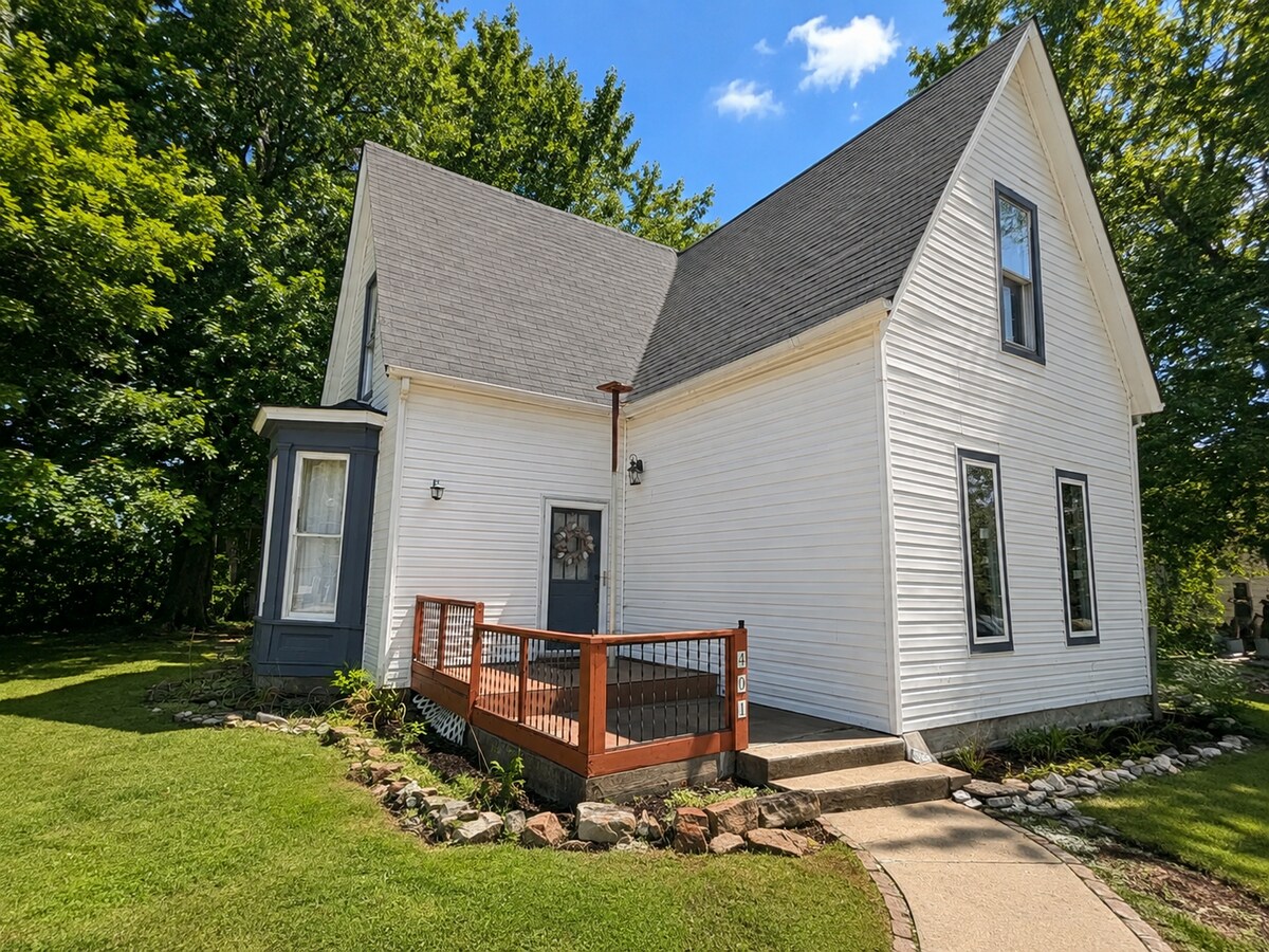 Photo - 401 E 10th St