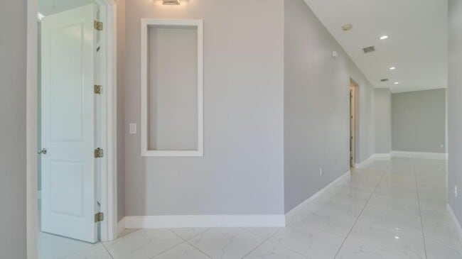 Photo - 1117 NE 11th Terrace