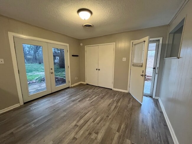 Photo - Renovated 3 Bedroom 1.5 Bath Home for Rent!