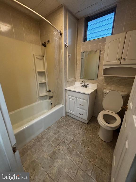 Photo - 2041 E Cambria St