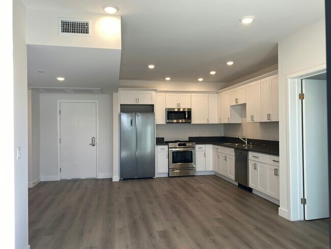 Photo - 16030 Sherman Way Unit B-2BD
