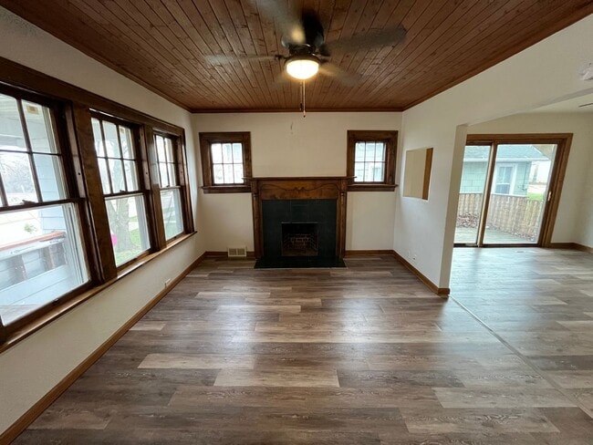 Photo - 210 N 1st Ave Unit Lower