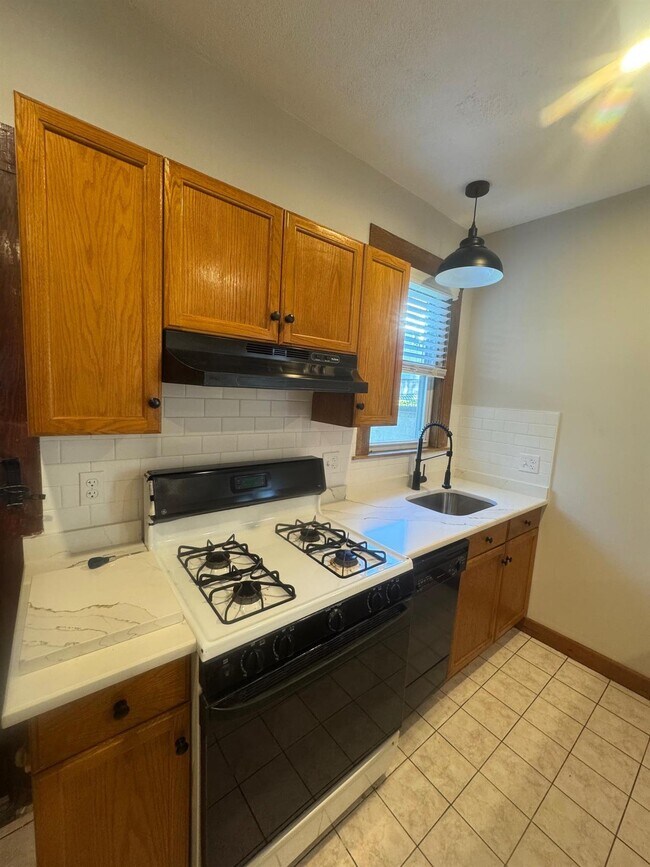 Photo - 29 Frederick Ave Unit 1