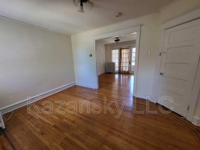 Photo - 6737 N Lawrence St