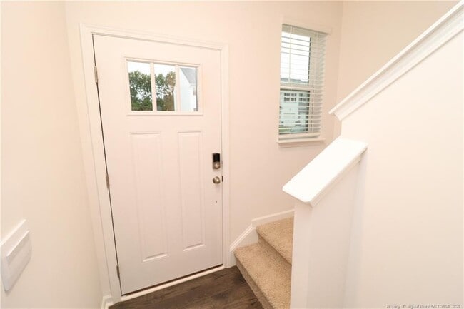 384 Freestall Dr