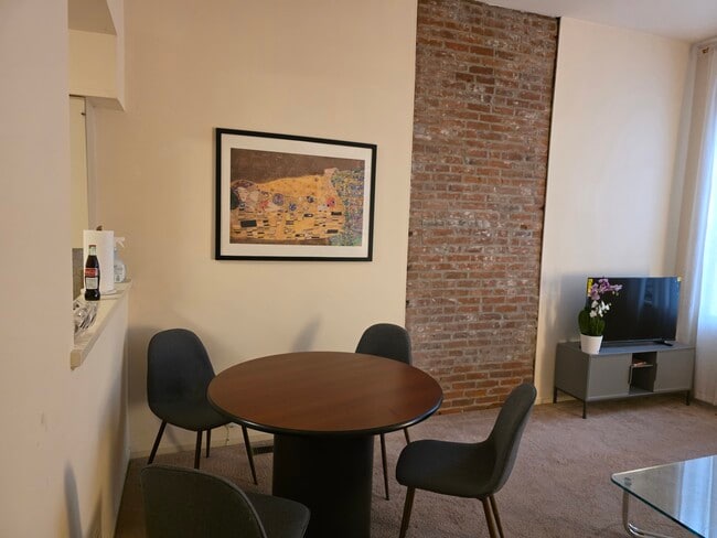 Photo - 1006 Russell Blvd Unit B