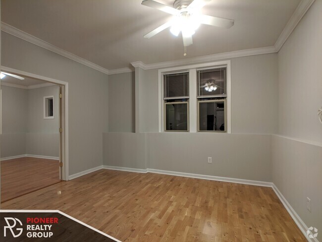 Building Photo - 540 W Surf St Unit #548-GDN Rental