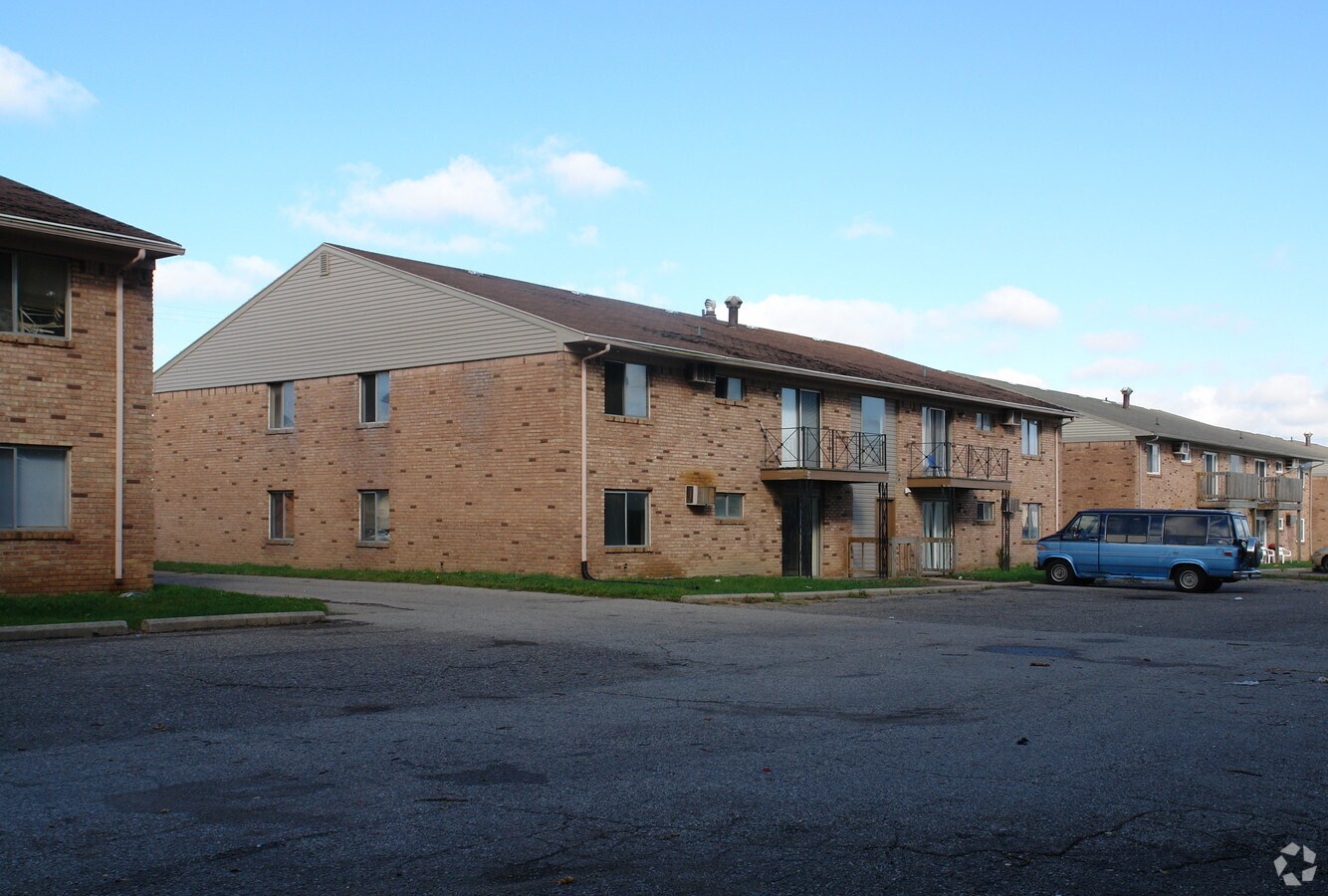 Photo - 5821-5831 Richwood St