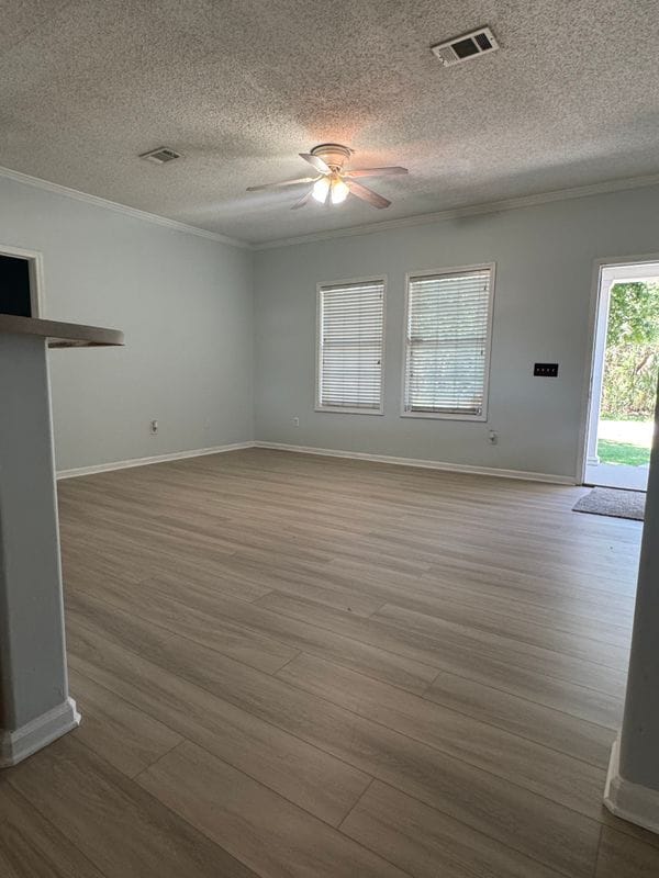 Photo - 1130 Grapefruit Rd SE