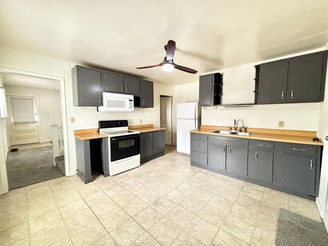 Photo - 307 Mulberry Ln
