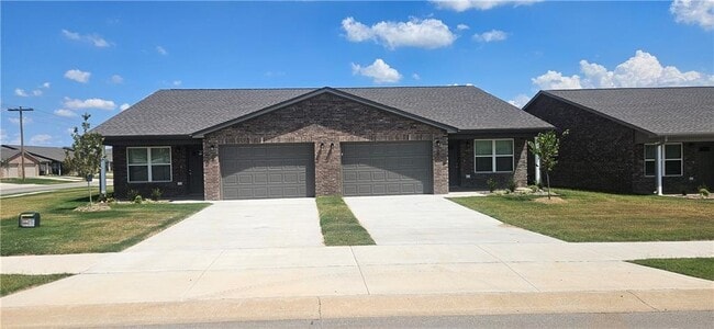 Building Photo - 6812 Toby St Rental