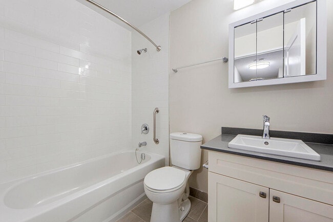 Photo - Trafalgar Square