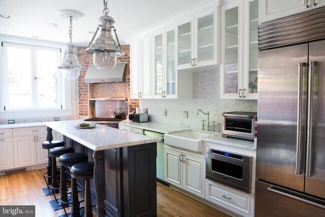 Photo - 1339 T St NW