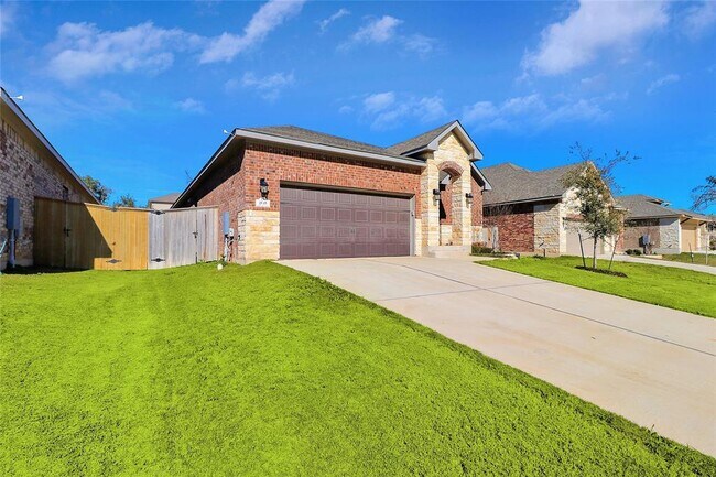 Photo - 205 Scenic Hills Cir