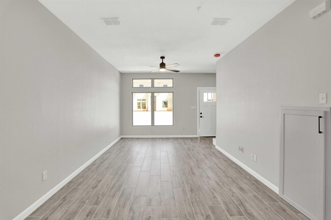 Photo - 1010 Monaco Blvd Unit 14