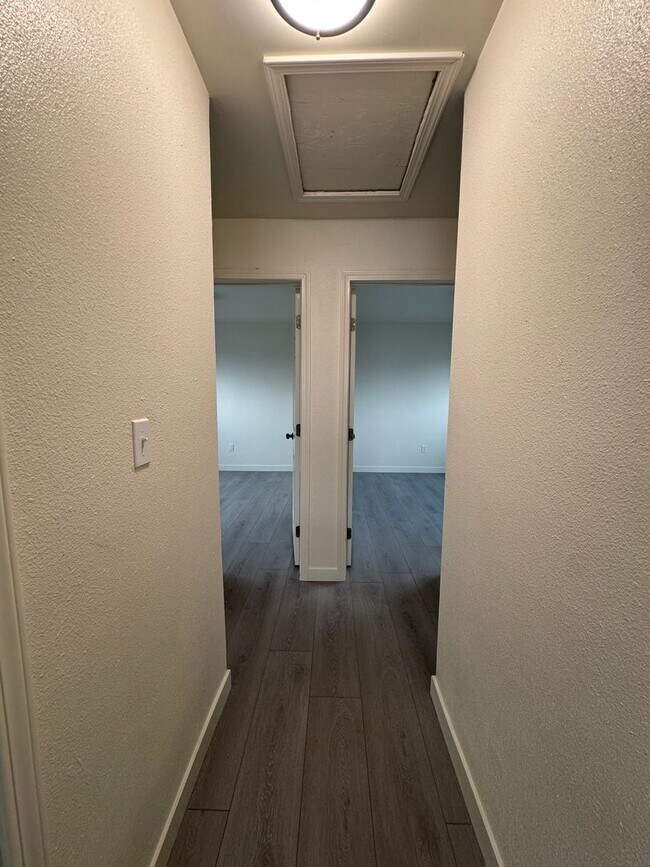 Photo - 3540 & 3540 1/2 6th St Unidad 3540 1/2 E. 6th St