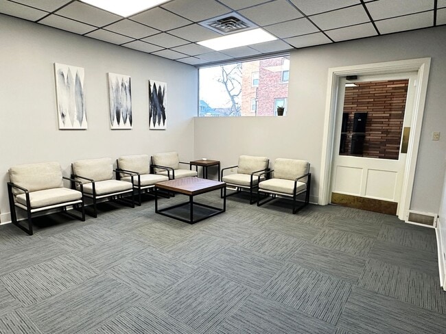 Photo - 1920 Monroe St Unidad 1920 Monroe - Private Office