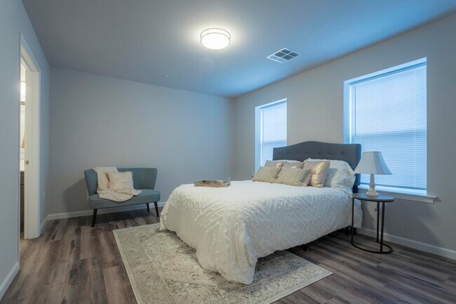 Photo - Wyndham Pointe