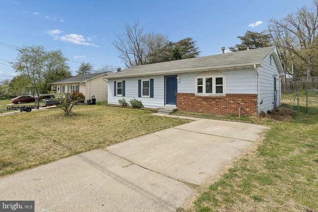 Photo - 30 Girard Ave