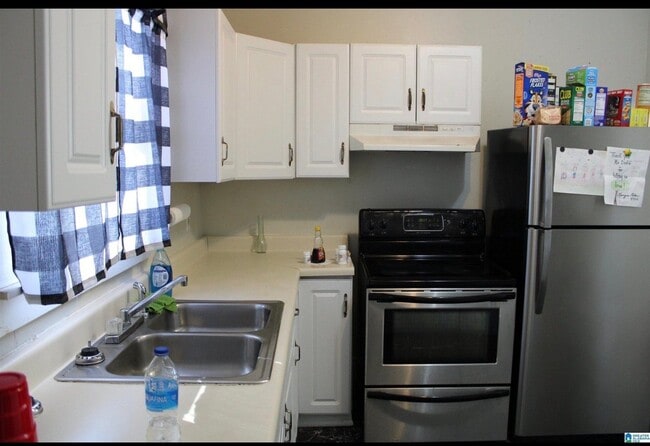 Photo - 1501 Clarendon Ave