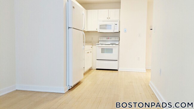 40 Boylston St Unit 403