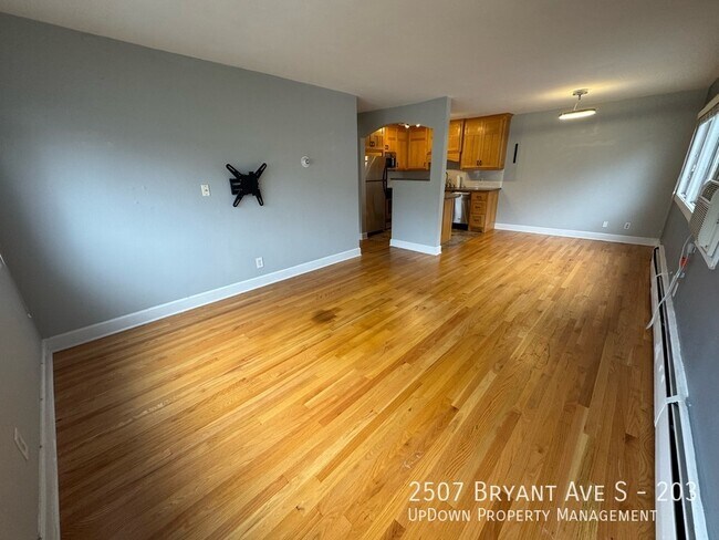 Photo - 2507 Bryant Ave S