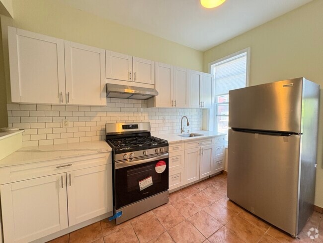Building Photo - 614 Bramhall Ave Unit 2 Rental
