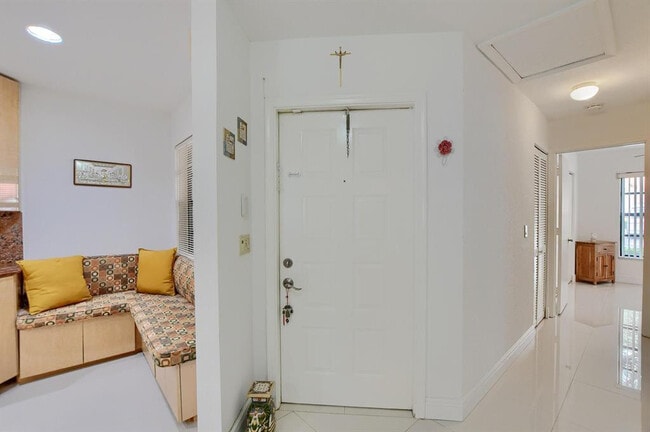 Photo - 65 Centennial Ct