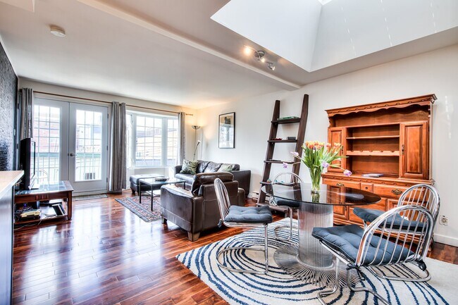 Photo - 4373 Av Av Coloniale, Unit 4