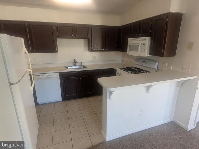 Photo - 11010 Koman Cir Unit 301