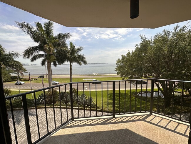 Balcony (view East) - 3301 Bayshore Blvd Condo Unit 407