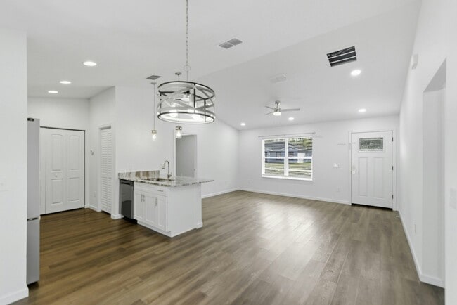 Photo - 5405 NW 8th Pl