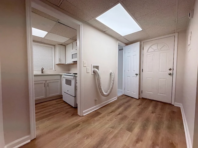 Photo - 1329 Watts Rd Unit 1329 Watts Rd -  B