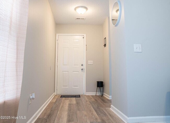 Photo - 2503 East St Unidad B