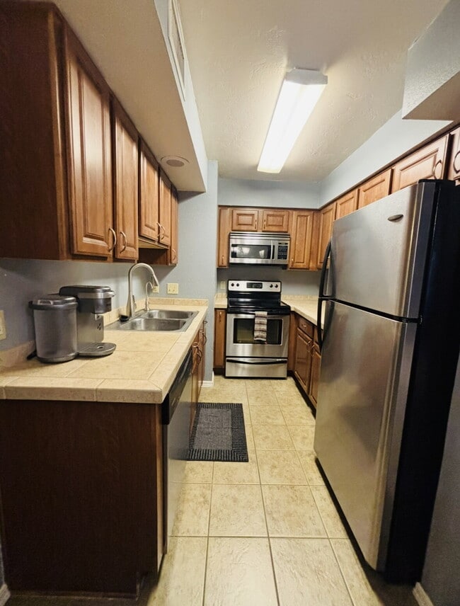 Photo - "Cozy 2-Bed 2 bath Condo” Unit 306
