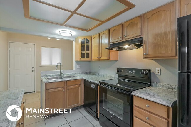 Photo - 737 E Oregon St