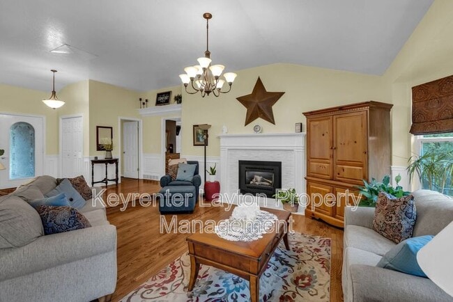 Photo - 2335 Summerwood Dr