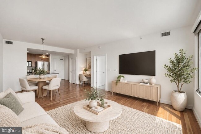 4101 Albemarle St NW Unit 533