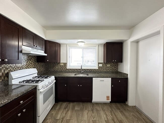 Photo - 1306 Carol St Unit B3